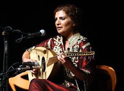 Waed Bouhassoun. Cantos de Amor Místico y Profano