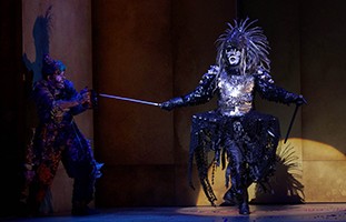 La muerte en la ópera El emperador de la Atlántida