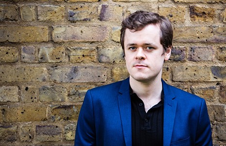 Grandes Intérpretes reanuda su programación con el debut de Benjamin Grosvenor