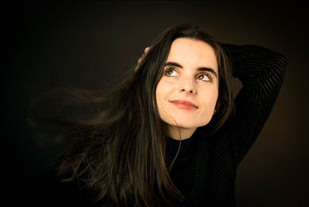 La jazzista Andrea Motis presenta Temblor en el CNDM, un cálido homenaje a la canción anglosajona 