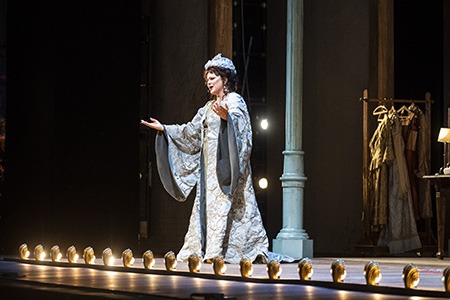 ABAO Bilbao Opera presenta una nueva coproducción de Adriana Lecouvreur, el arte trágico del teatro